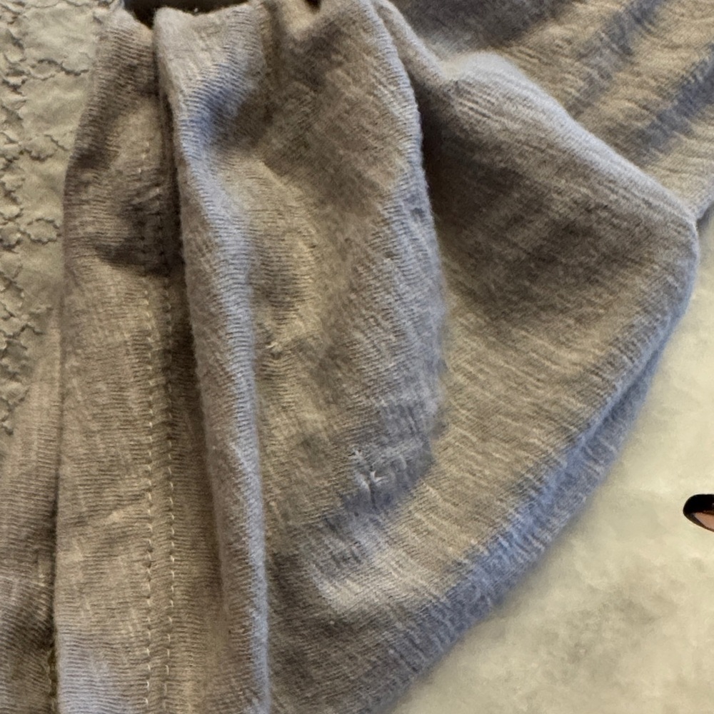 Meadow Rue - Anthropologie light gray Lace Detail Top women’s medium - Picture 14 of 16